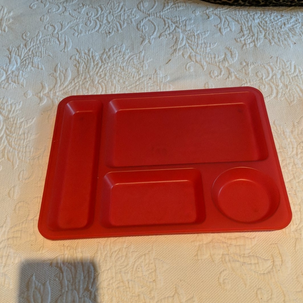 Kids cafeteria style plates